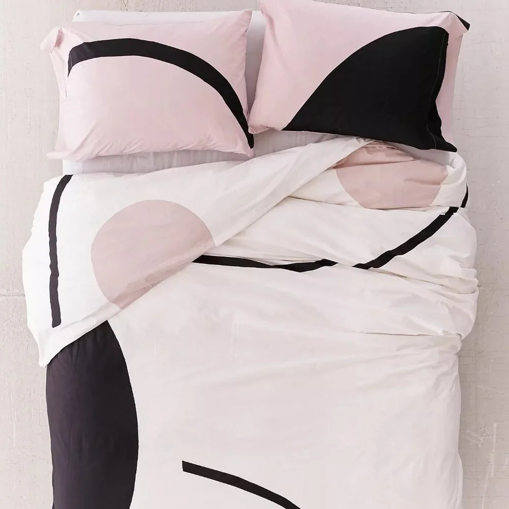 EUC Modern Marks Duvet Cover & Two Pillowcases - Full/Queen
